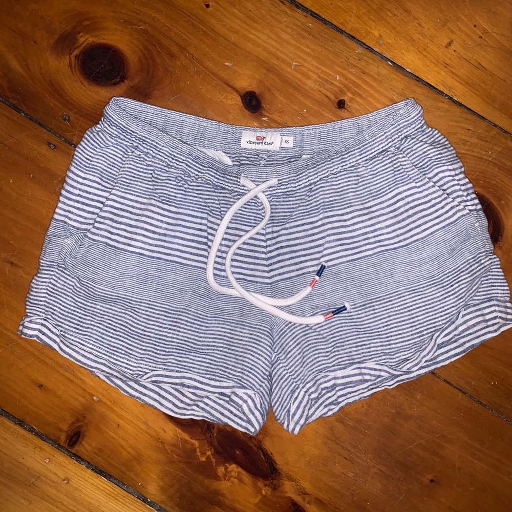 Women’s VINYARD VINES. Seersucker 3 1/2” shorts